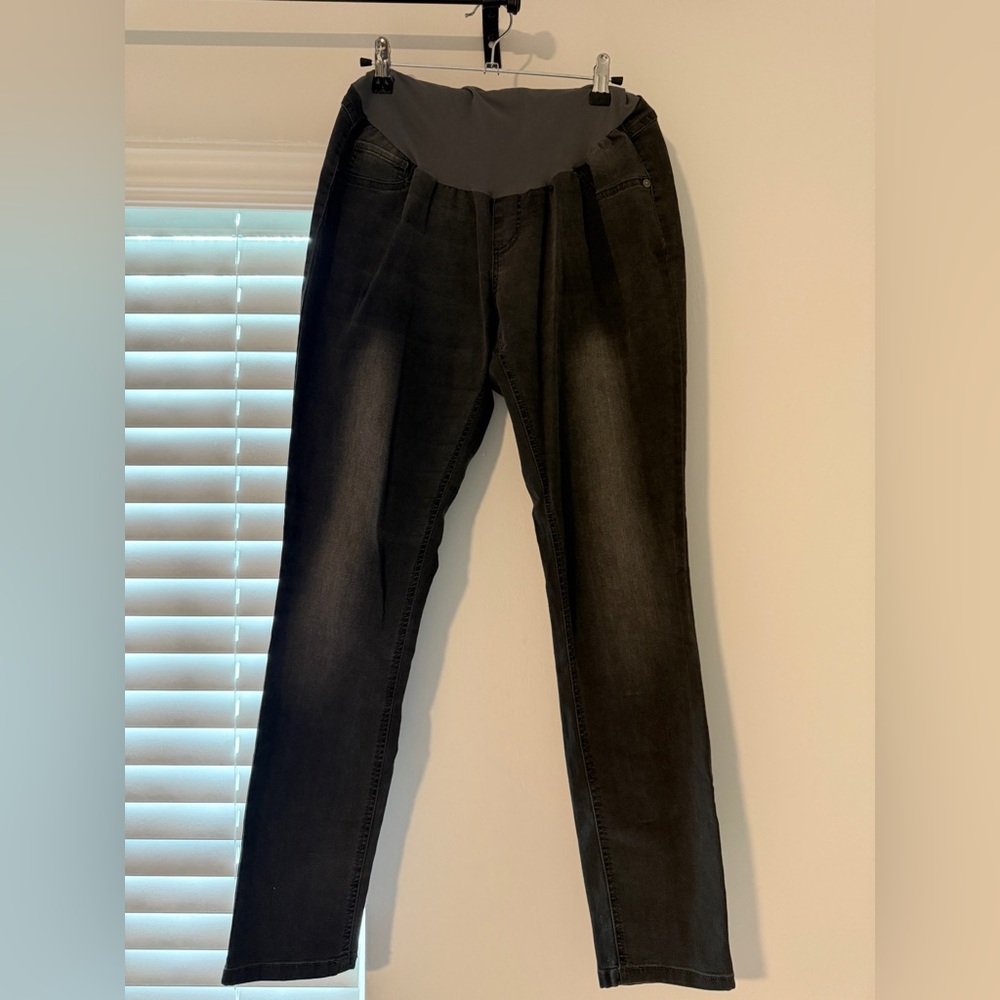 Maternity grey skinny jeans